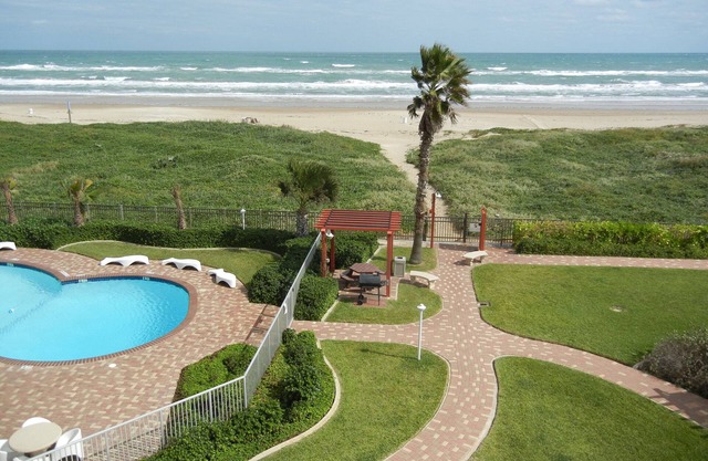 Ocean View of Beautiful Sunrises over the Gulf - Beach out the Back Door