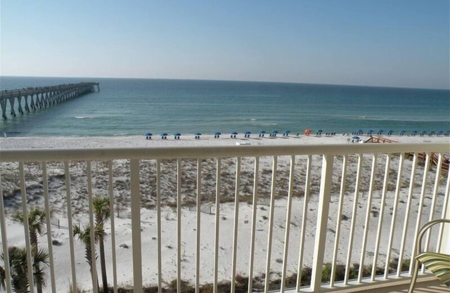 Oceanfront Condo. Book early for 2026 and get reduced rate and Umbrella Service.