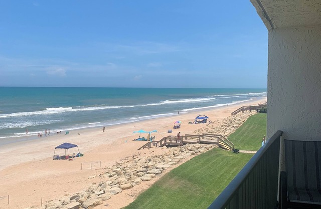 Oceanfront fully-updated Chadham by the Sea 3/2 condo on No Drive Beach n