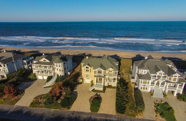 OCEANFRONT, Ocean Views, Pool, Rec Rm, PI244, Ashcroft