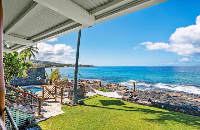 Oceanfront Tranquility at Hale Maluhia, Kona Coast