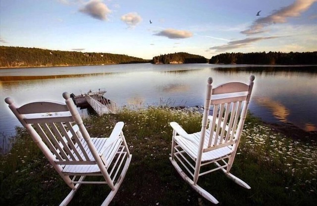 OCEANFRONT WITH DOCK - nBRUNSWICK, BATH, MIDCOAST REGION nDog friendly