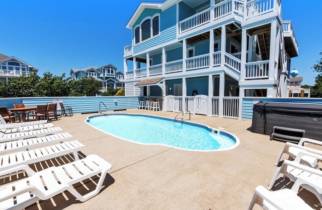 Oceanside, Private Pool, ELEV, Hot Tub, Corolla Light Amenities, BH6, Sunny Rays
