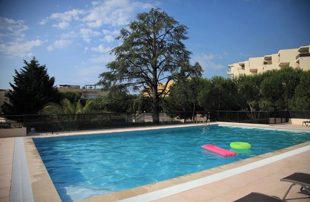 Offre été ! Près Plage | Appart 8 + Accès Piscine