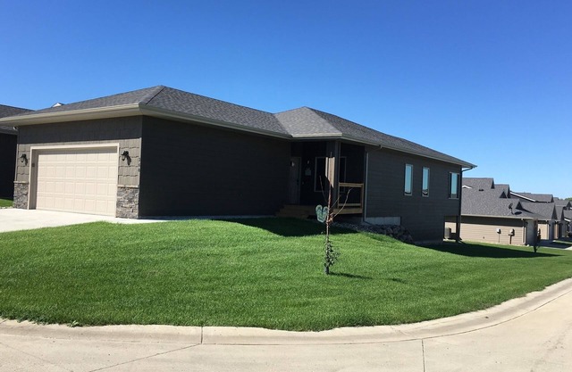 Okoboji New 3 Bed. Cabin at Bridges Bay Resort- Includes 6 passes to Waterpark!