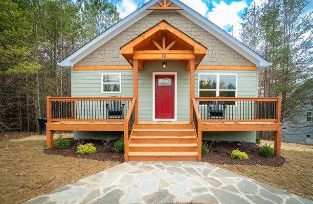 Oktoberfest Specials happening now on 3 night stays! Walk to Downtown Helen