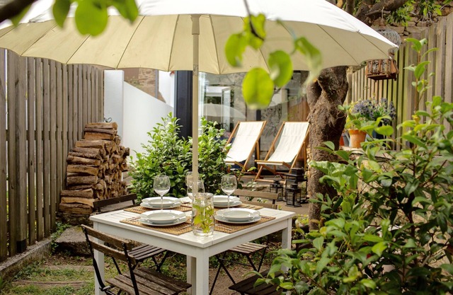 OLD HOUSE GARDEN PRIVATE AREA