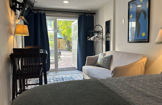 Old Northwood Cabana