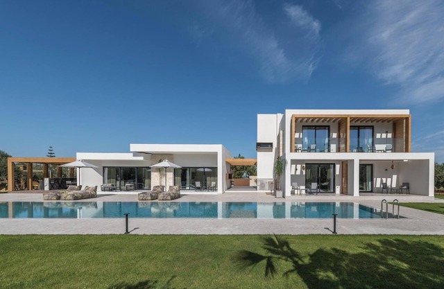 Olive Sun Villa | Stillness & Elegance by etouri