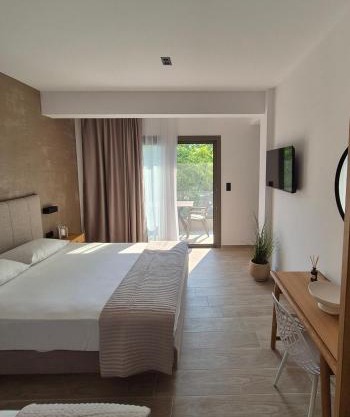 Olympus Suites