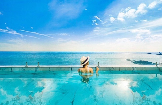 ON Pool Villa