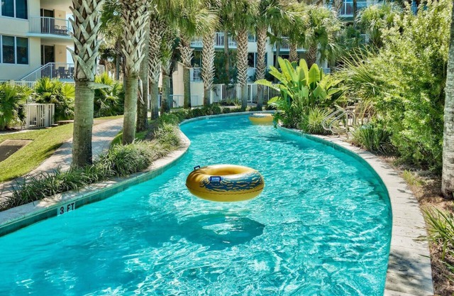 On the beach! Views! Lazy River! Next to Boardwalk!