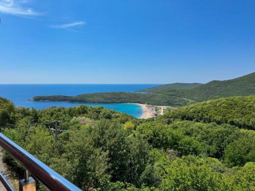 One-bedroom Apart, with panoramic view, Prijevor