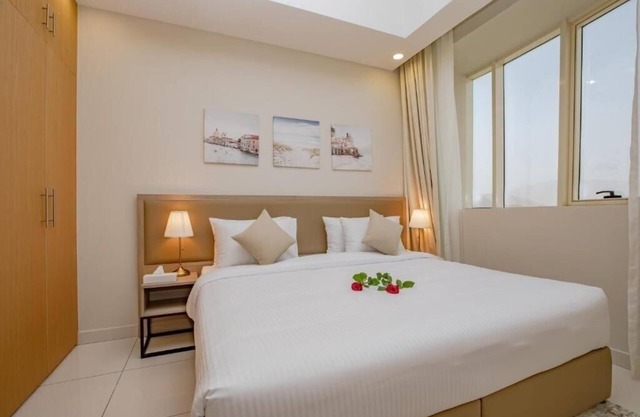 One Bedroom Apartment Near Century Mall By E R