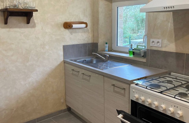 One double bedroom gite for 2 people in modern conversion. Very well equipped