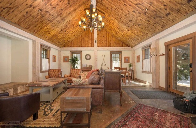 One of a kind 5 bedroom cabin, downtown location,