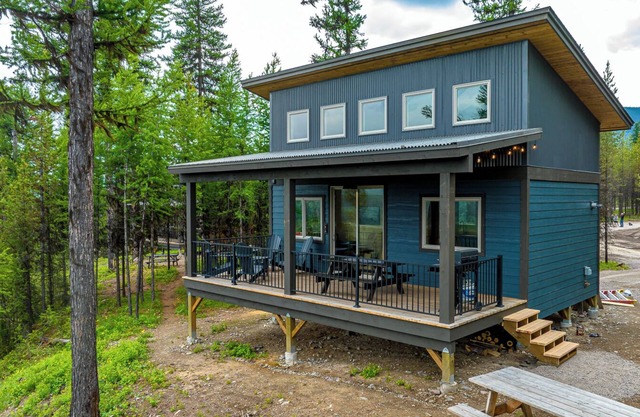 One of a kind views of Glacier National Park! Cascade Cabin at Thunderbird Ridge.