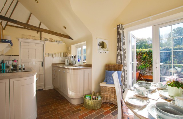 One The Bungalows - Two Bedroom House, Sleeps 4