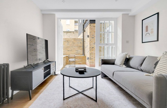 Open plan Waterloo, 1BR, New build, terrace, by Blueground