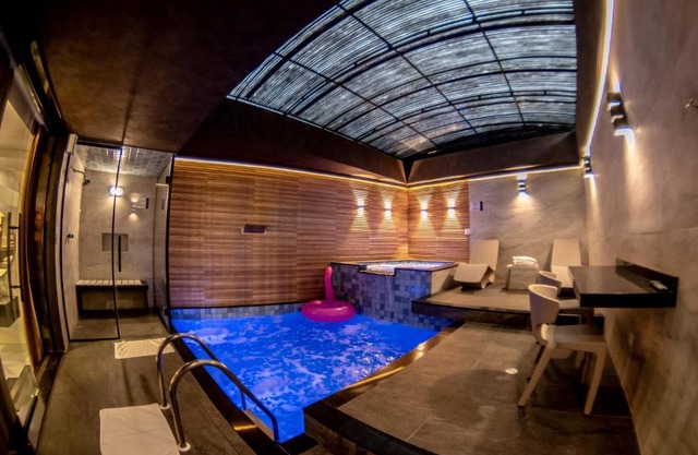 Opium Motel (Adult Only)