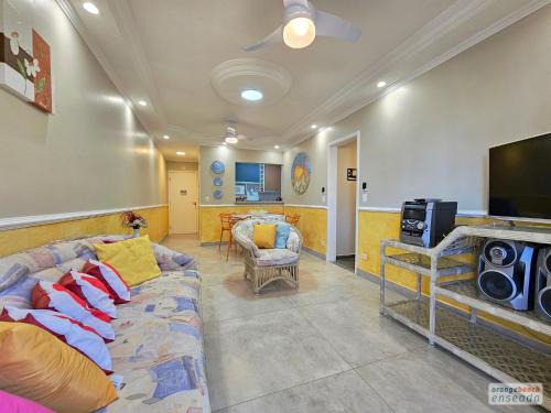 Orange Beach Enseada Guarujá - Piscina, Ar, Wi-Fi, 3 Quartos a Poucos Passos do Mar