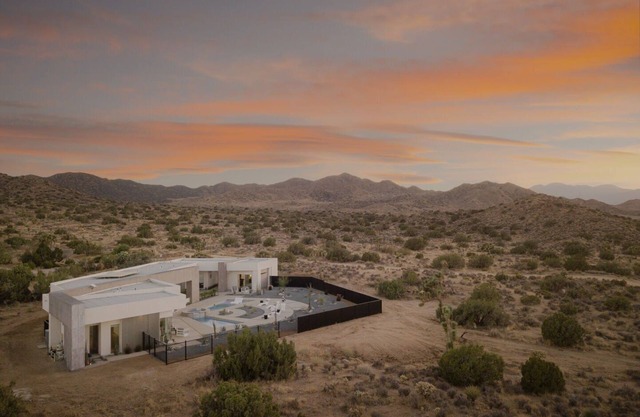 Orchid by Fieldtrip | Architectural Estate w Pool, Spa, Game Room