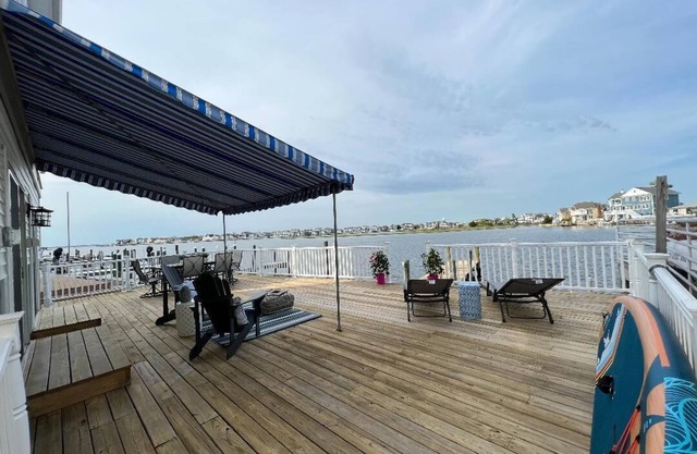 Ortley Beach!Views & Location!Newly renovated Bayfront Paradise!