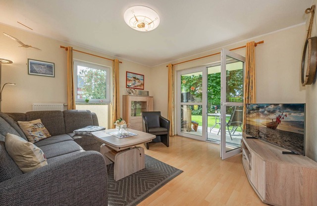 Ostseetrio House 2 - 08 - beautiful domicile with terrace and beach chair