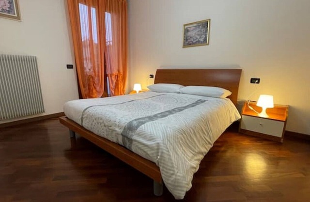 OTB 6 - Shelter for families and friends with parking space between Venice and Treviso