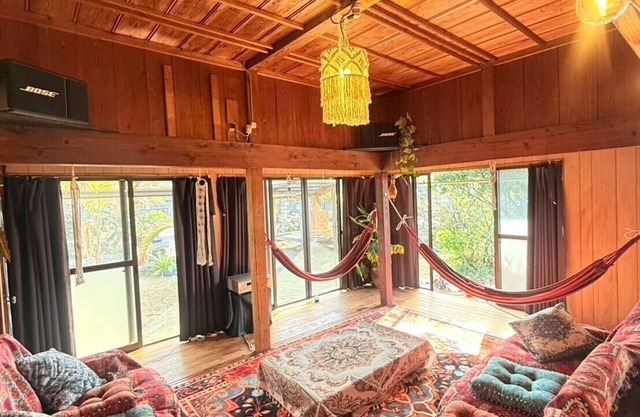 Otherworldly Retreat on Kikai Island A fantastic private lodge that changes its expression from day to night.