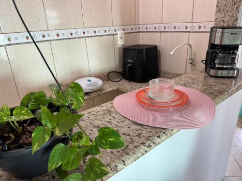 Otimo quarto com banheiro a 6 minutos do aeroporto