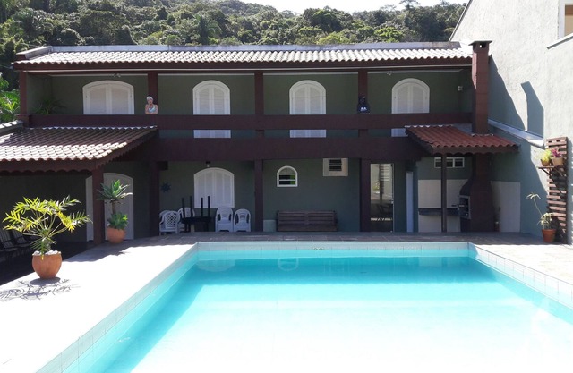 Outstanding House With Large Pool Close to Prainha and Caioba Beaches
