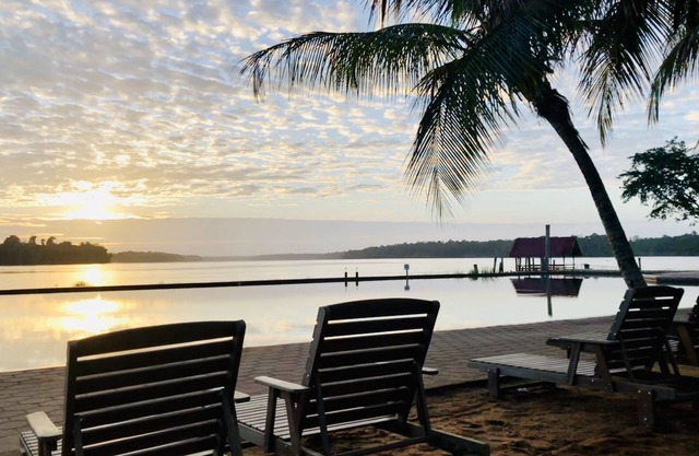 Overbridge River Resort