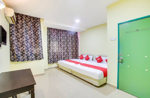 OYO 89590 Hotel Foong Inn