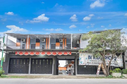 OYO 93900 Guest House Cinta Damai