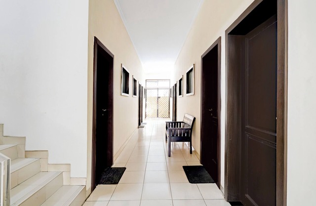 OYO 94421 Soetomo Guest House