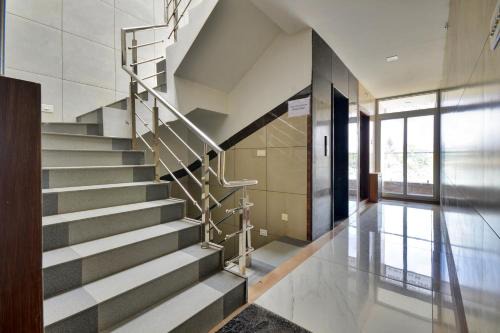 OYO Flagship GD Residency