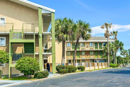 OYO Hotel Mobile, AL I-65 at Airport Blvd