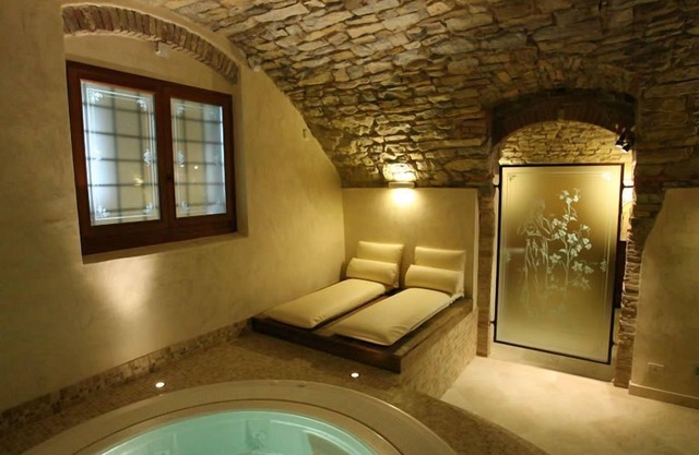 Palazzo Squarcialupi