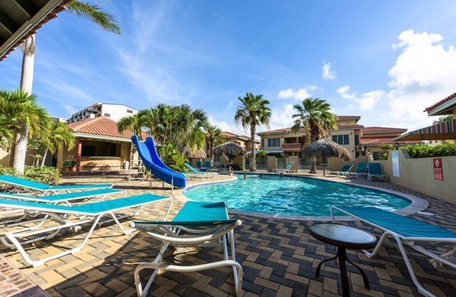 Palma Real 69 - Palm Beach 2 bedrooms Condo