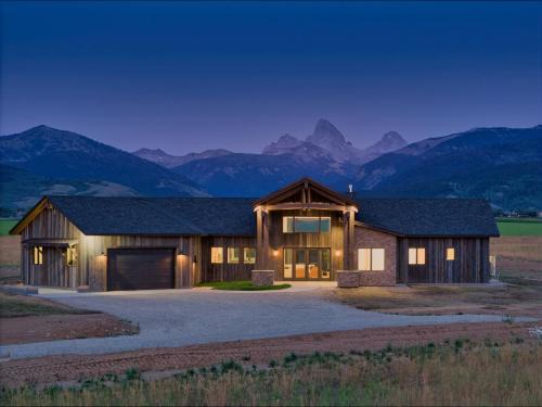 Panoramic Teton Views - Hot Tub - Theater Room