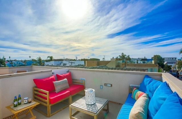 Paradise Isle in Mission Beach with A/C!