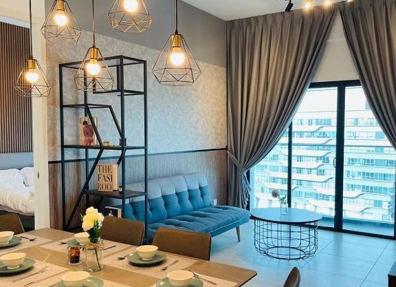 Paradise Suites At Reizz Residence