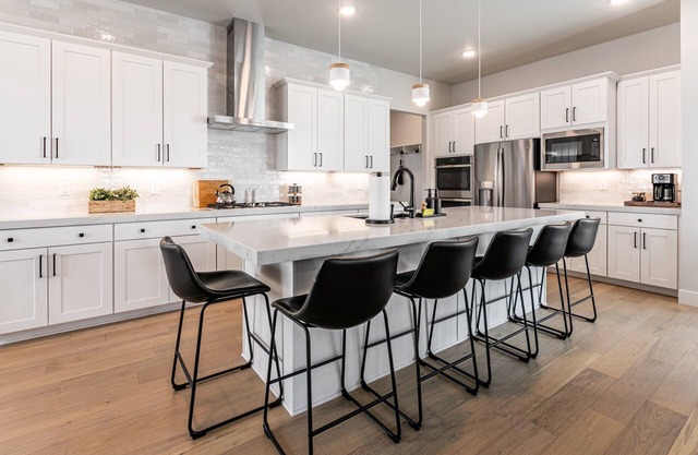 Park City view, 5br 3.5ba, hot tub, sleeps 10, BBQ