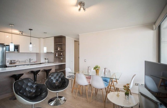 Park & ShopChic 2BR sleeps 6 Las Condes