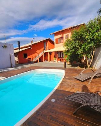 Partiu Praia SC- Piscina, Ar condicionado, wi-fi, duas quadras da praia e centrinho