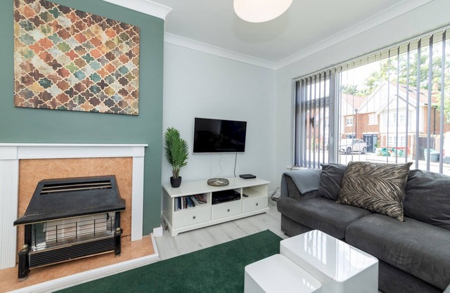 Pass the Keys | 2BDR Peaceful Ground Floor Apartment Free Parking