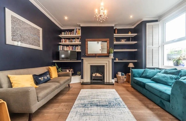 Pass the Keys | Elegant Family Home with Garden in Earlsfield