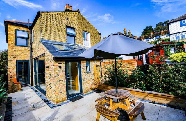 Pass the Keys | Stunning house in Leigh