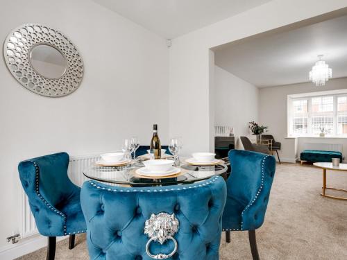 Pass the Keys Modern and Cozy Kirkby Retreat Parking Sleeps 5